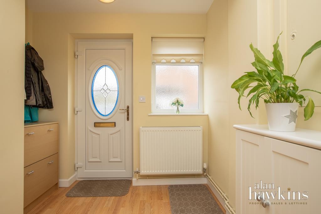 Images for Keats Close, Royal Wootton Bassett Sn4 8 EAID:11742 BID:1