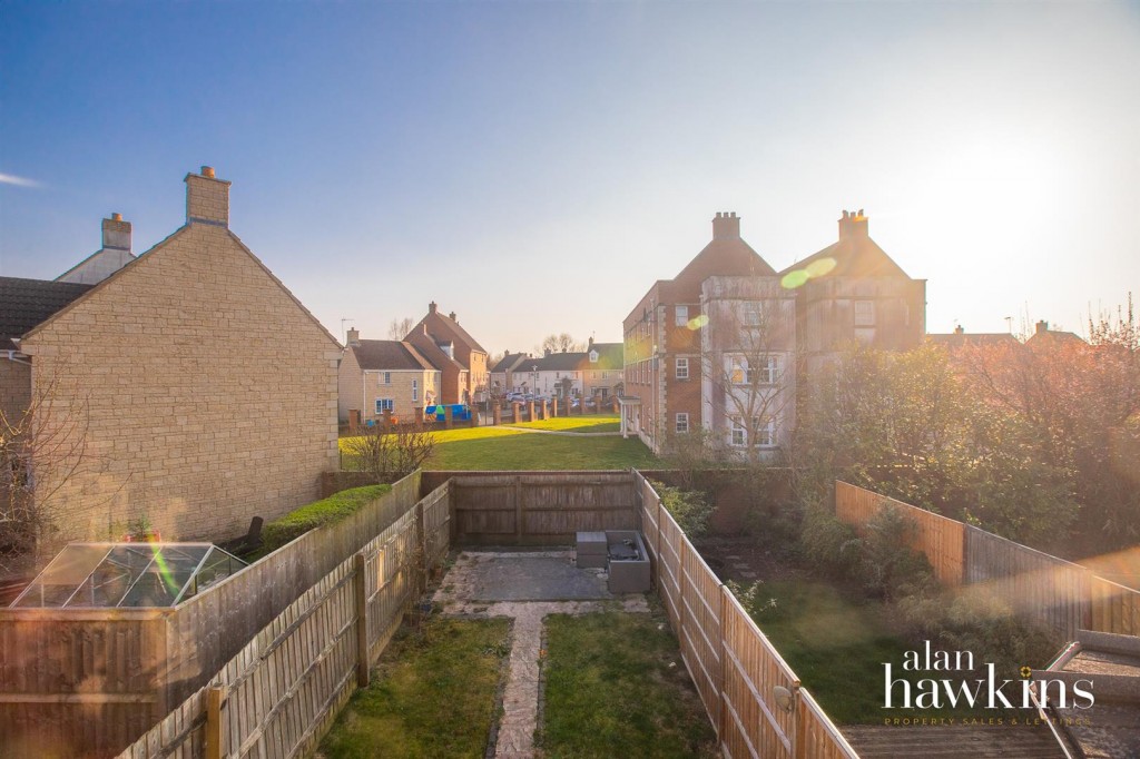 Images for Mayfly Road, Swindon EAID:11742 BID:1