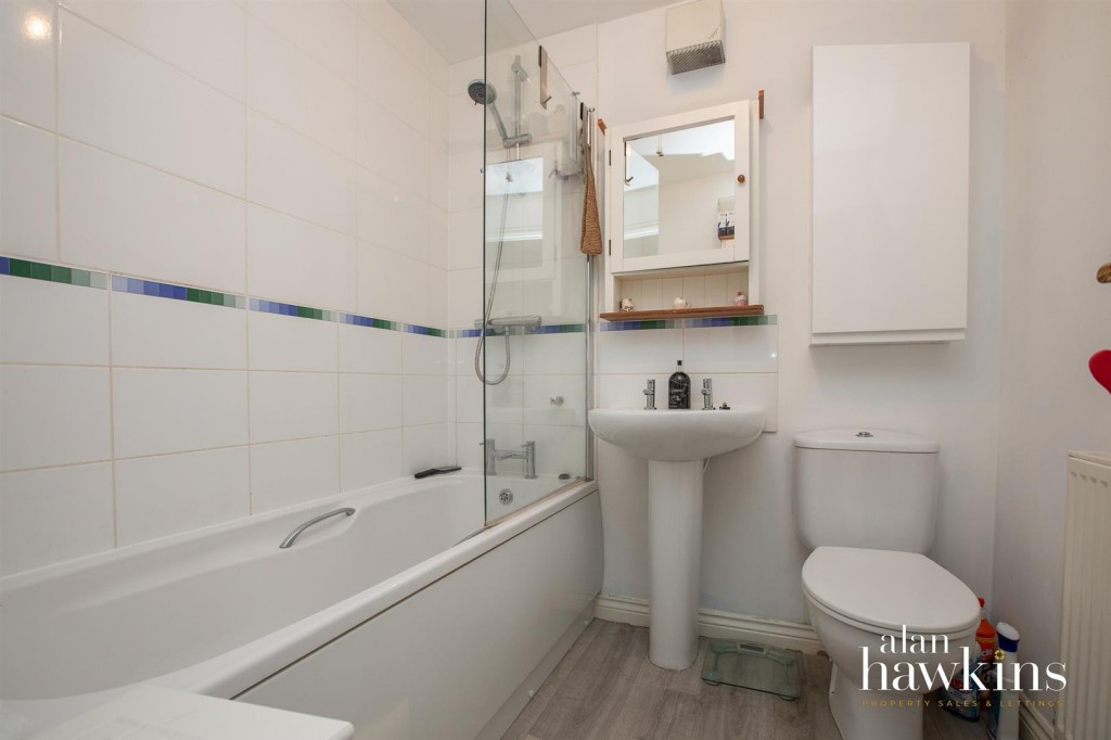 Images for Mayfly Road, Swindon EAID:11742 BID:1