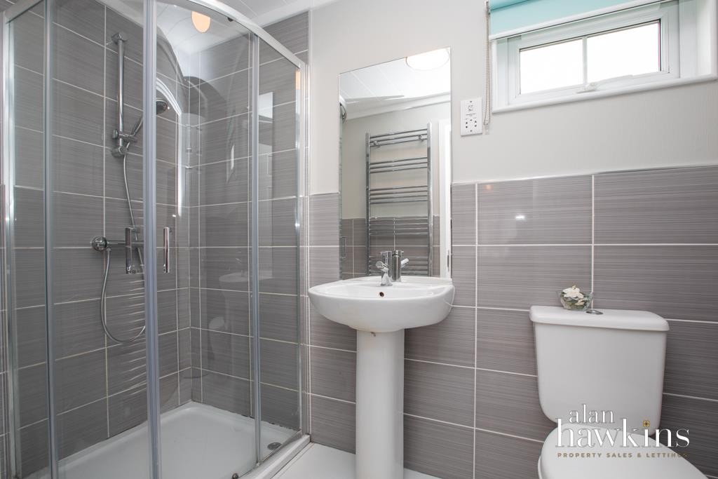 Images for Bungalow Park, Bradenstoke EAID:11742 BID:1