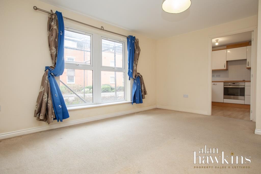 Images for Chain Court, Swindon SN1 4 EAID:11742 BID:1