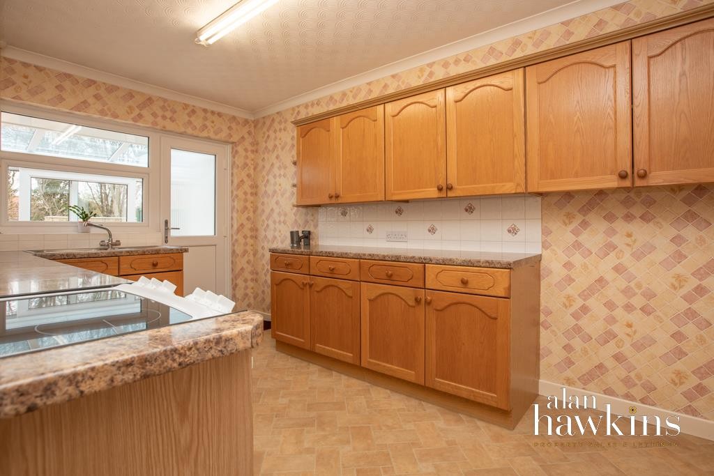 Images for Deben Crescent, Swindon SN25 3 EAID:11742 BID:1