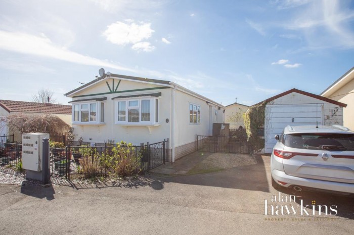 View Full Details for Church Park, Bradenstoke SN15 4 - EAID:11742, BID:1