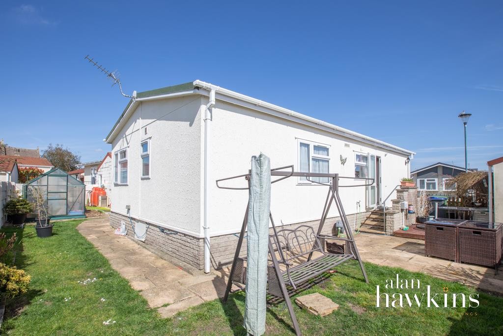 Images for Church Park, Bradenstoke SN15 4 EAID:11742 BID:1