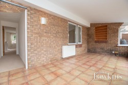 View Full Details for Victoria Drive, Lyneham - EAID:11742, BID:1