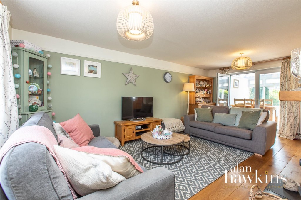 Images for Britannia Crescent, Lyneham, Chippenham EAID:11742 BID:1