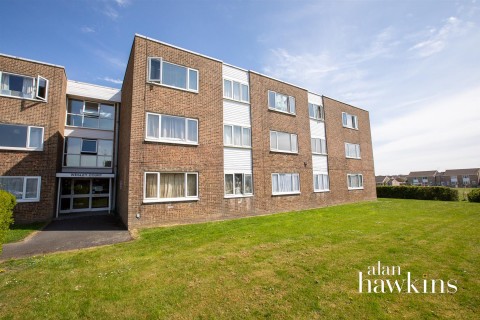 Wesley Court, Royal Wootton Bassett - EAID:11742, BID:1