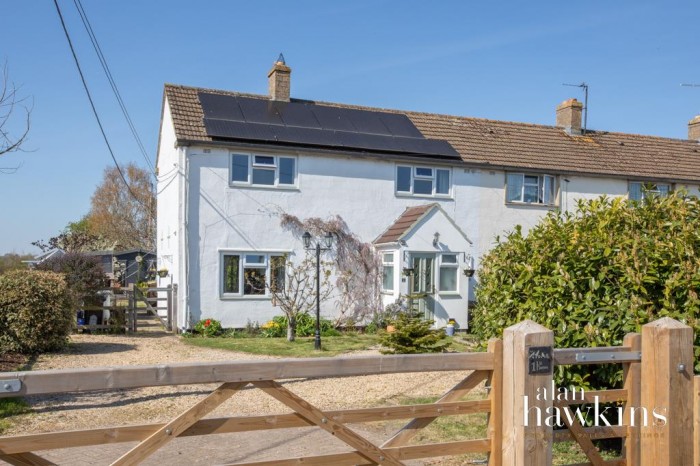 View Full Details for St. James, Dauntsey SN15 4 - EAID:11742, BID:1