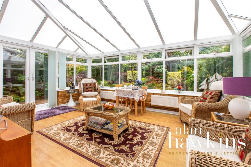 Images for Saffron Close, Wootton Bassett EAID:11742 BID:1