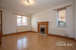 View Full Details for Victoria Drive, LynehamSN15 4 - EAID:11742, BID:1