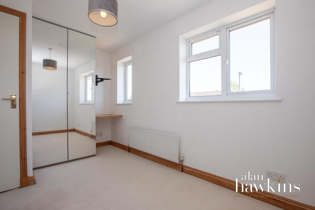Images for Victoria Drive, LynehamSN15 4 EAID:11742 BID:1