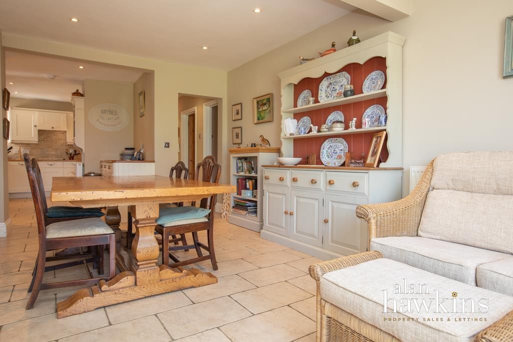 Images for Orchard Lane, Tockenham SN4 7 EAID:11742 BID:1
