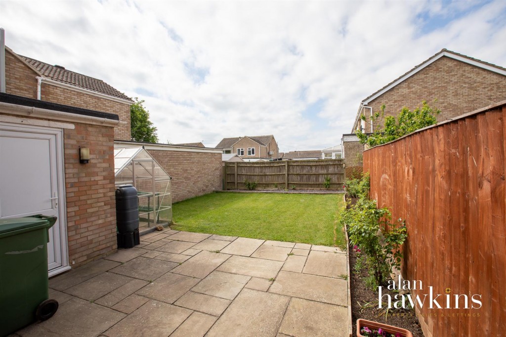 Images for Gainsborough Avenue, Royal Wootton Bassett EAID:11742 BID:1