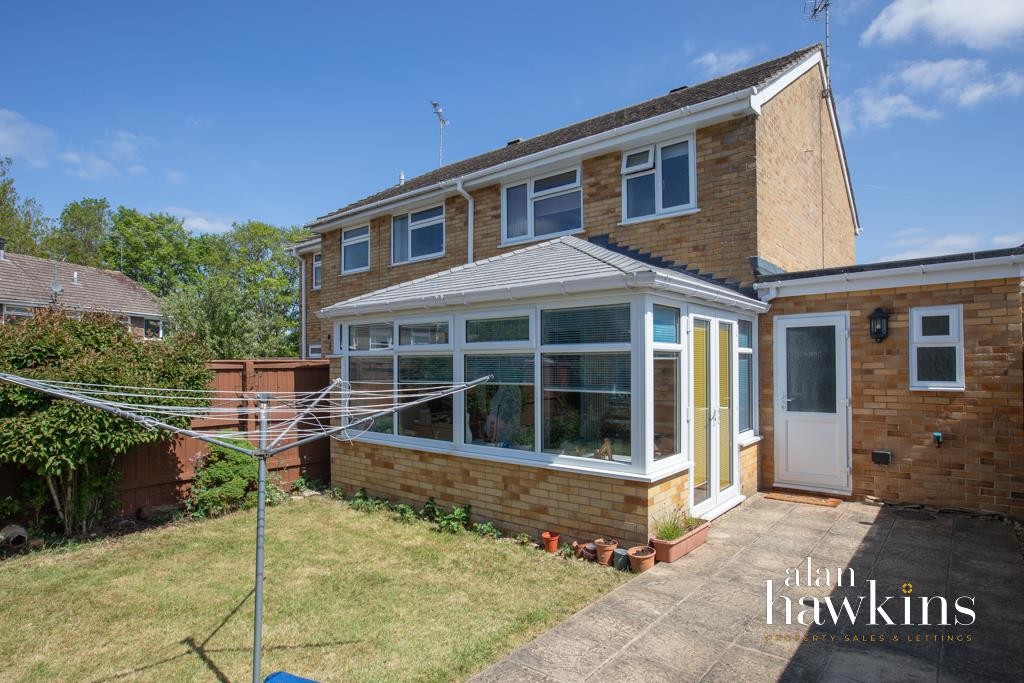 Images for Saffron Close, Royal Wootton Bassett SN4 EAID:11742 BID:1