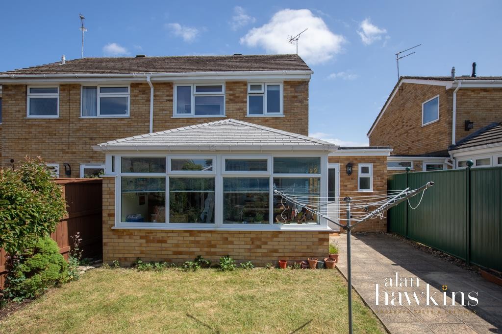Images for Saffron Close, Royal Wootton Bassett SN4 EAID:11742 BID:1