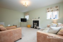 Images for Crosstrees, Royal Wootton Bassett