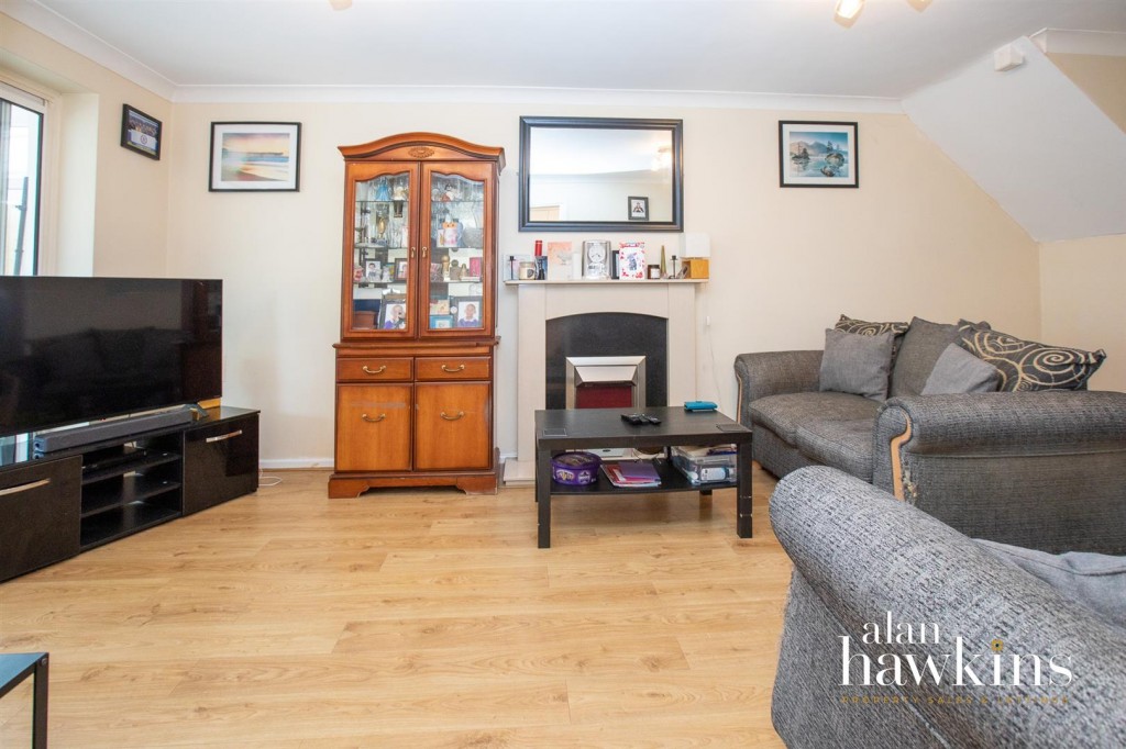 Images for Sycamore Close, Lyneham, Chippenham EAID:11742 BID:1