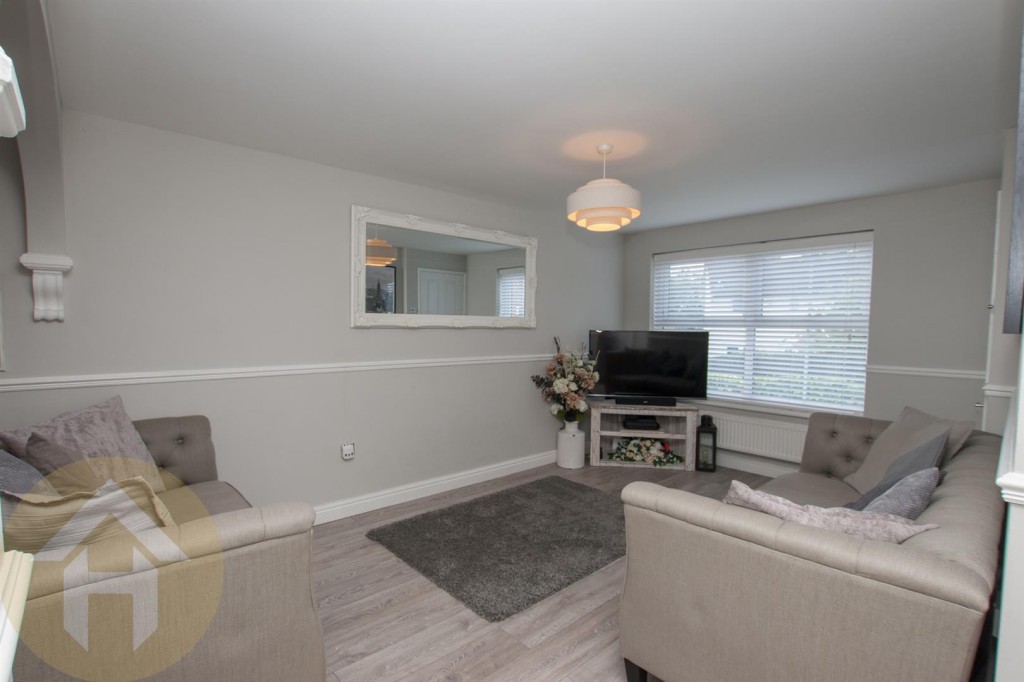 Images for Woodshaw, Royal Wootton Bassett EAID:11742 BID:1