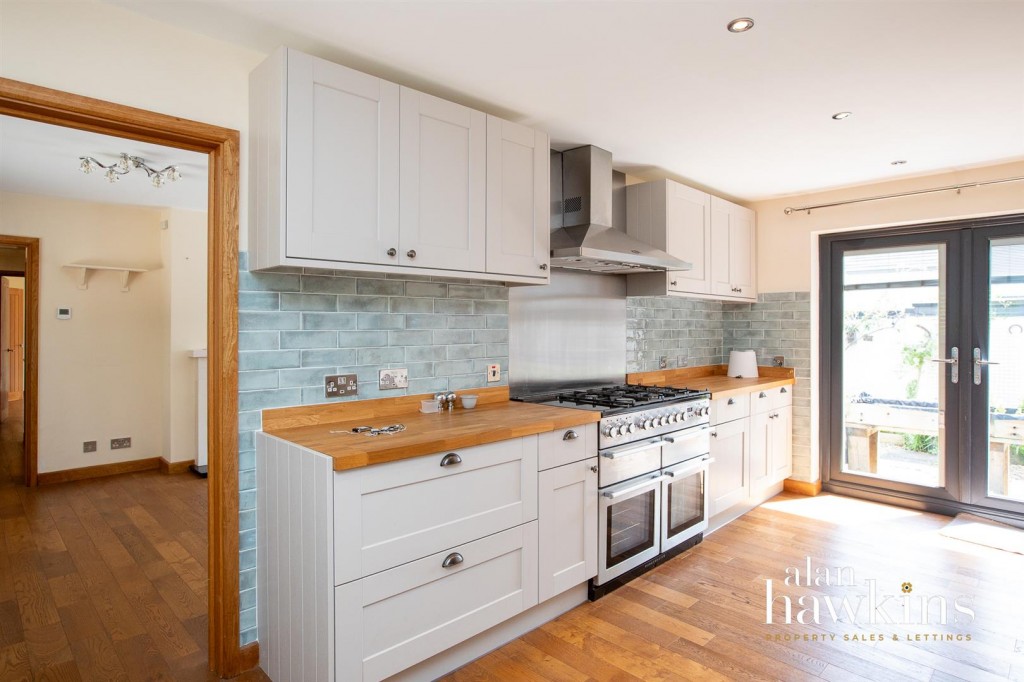 Images for Honeyhill, Royal Wootton Bassett EAID:11742 BID:1