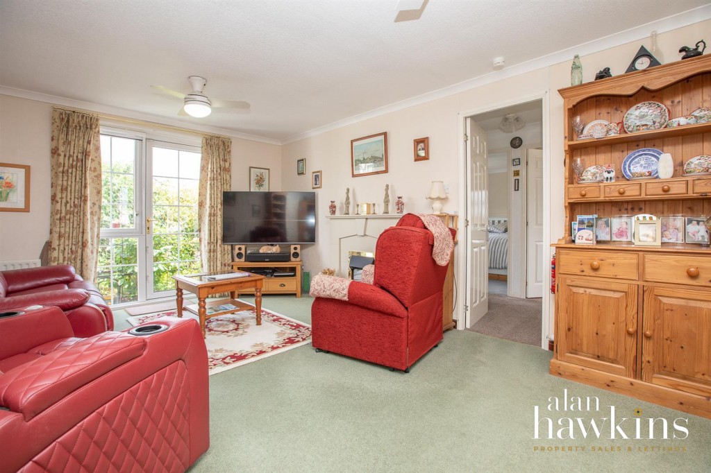 Images for Lillybrook Estate, Lyneham EAID:11742 BID:1