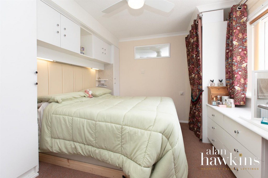 Images for Lillybrook Estate, Lyneham EAID:11742 BID:1