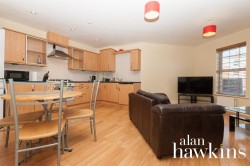 View Full Details for Doulton Close, Swindon SN25 2 - EAID:11742, BID:1