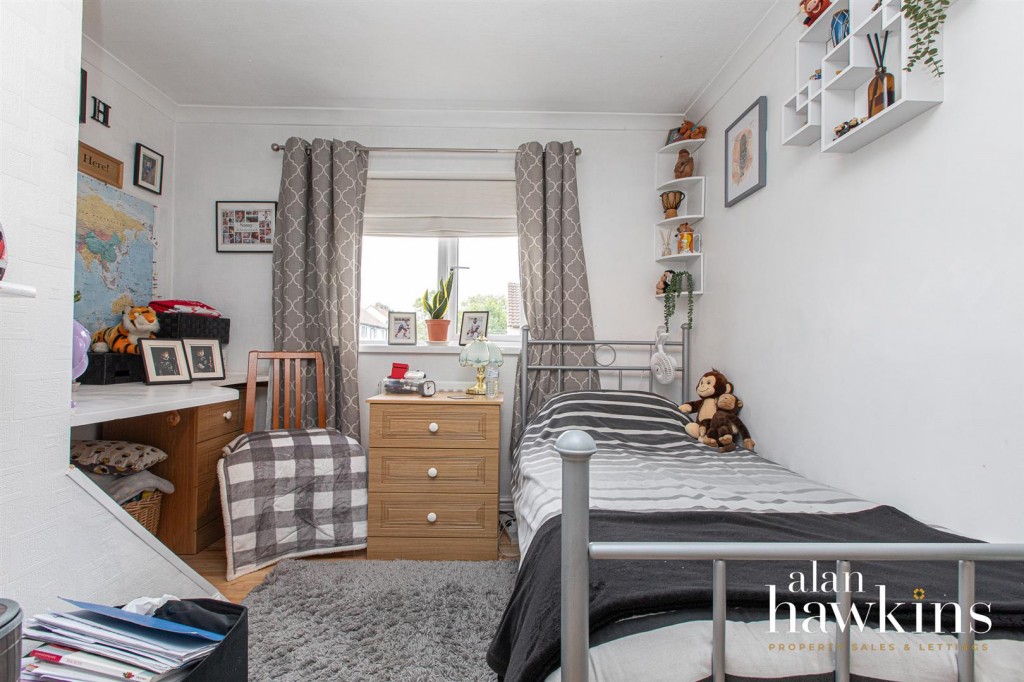 Images for Britannia Crescent, Lyneham, Chippenham EAID:11742 BID:1