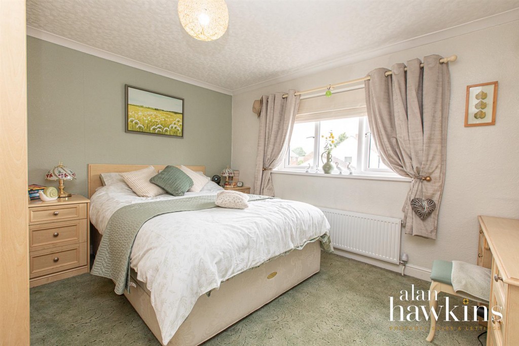 Images for Britannia Crescent, Lyneham, Chippenham EAID:11742 BID:1