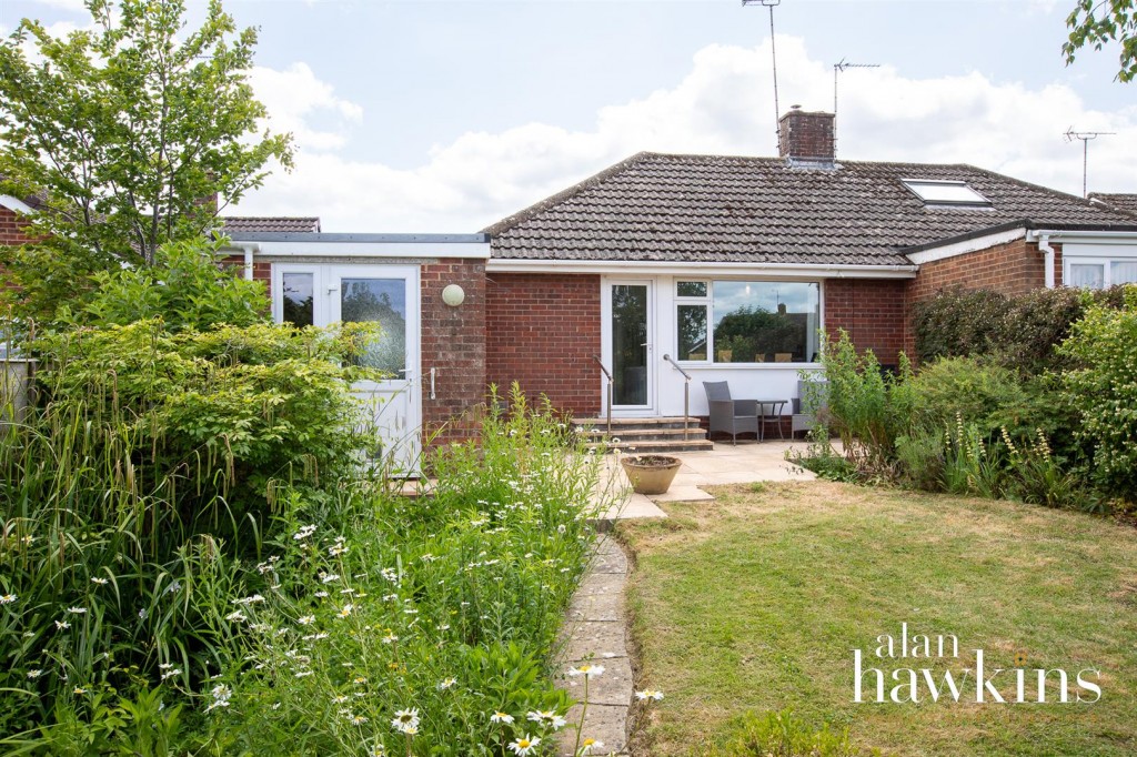 Images for Noredown Way, Royal Wootton Bassett SN4 8 EAID:11742 BID:1