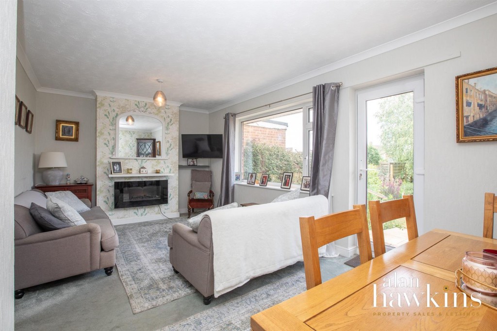 Images for Noredown Way, Royal Wootton Bassett SN4 8 EAID:11742 BID:1