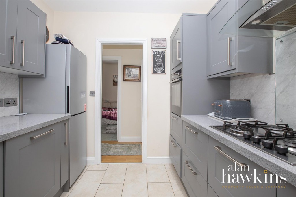 Images for Noredown Way, Royal Wootton Bassett SN4 8 EAID:11742 BID:1