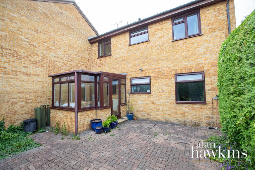 Images for Farne Way, Royal Wootton Bassett EAID:11742 BID:1