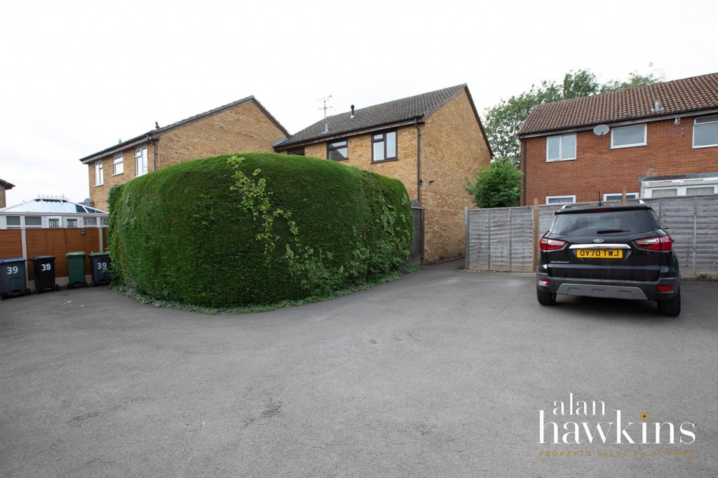 Images for Farne Way, Royal Wootton Bassett EAID:11742 BID:1