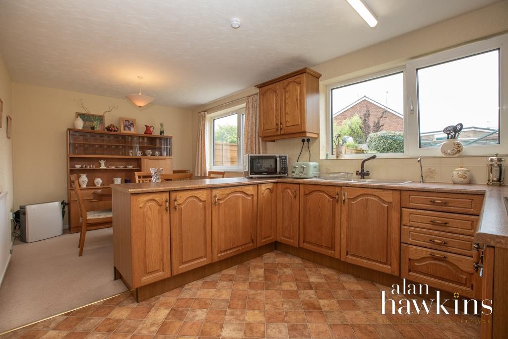 Images for Shakespeare Road, Royal Wootton Bassett SN4 8 EAID:11742 BID:1
