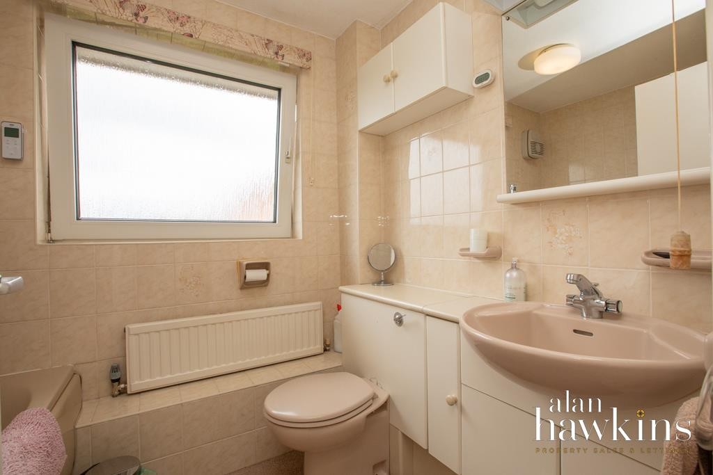 Images for Shakespeare Road, Royal Wootton Bassett SN4 8 EAID:11742 BID:1