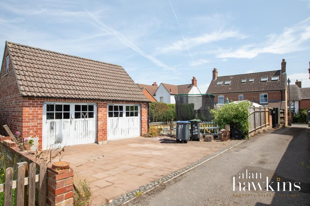 Images for Bradenstoke SN15 4 EAID:11742 BID:1