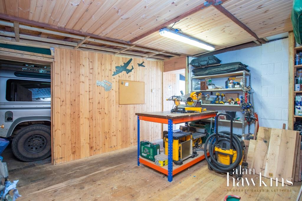 Images for Bradenstoke SN15 4 EAID:11742 BID:1