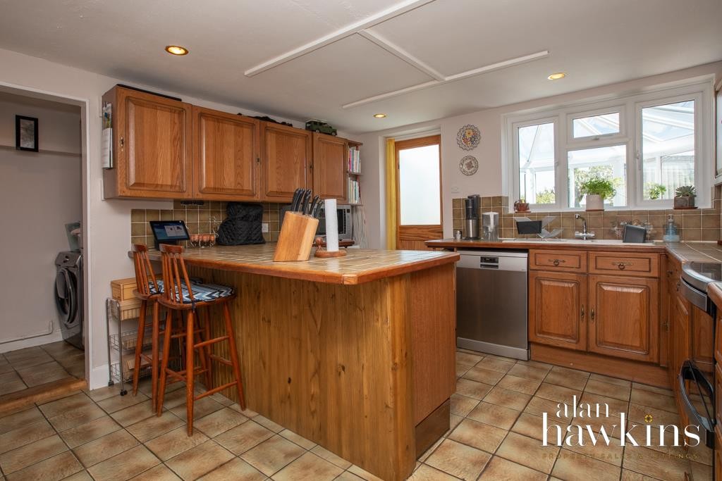Images for Bradenstoke SN15 4 EAID:11742 BID:1