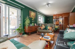 View Full Details for Tinkers Field, Royal Wootton Bassett - EAID:11742, BID:1