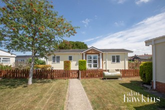 Bungalow Caravan Park, Bradenstoke