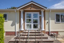 Images for Bungalow Caravan Park, Bradenstoke