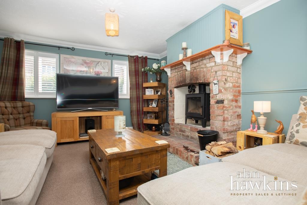 Images for Bradenstoke SN15 4 EAID:11742 BID:1