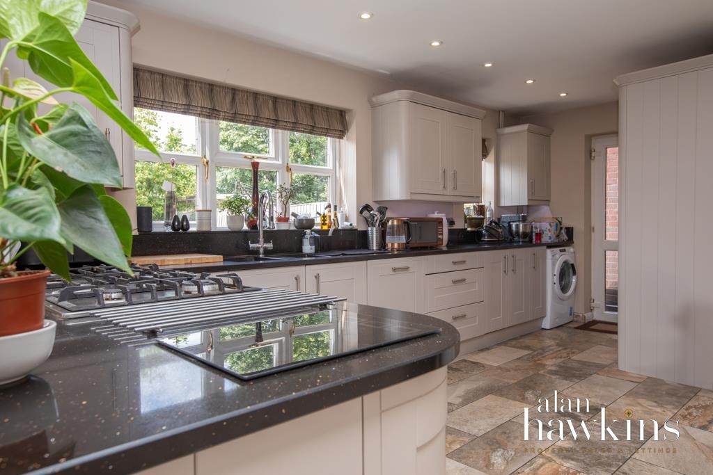 Images for Saltspring Drive, Royal Wootton Bassett EAID:11742 BID:1