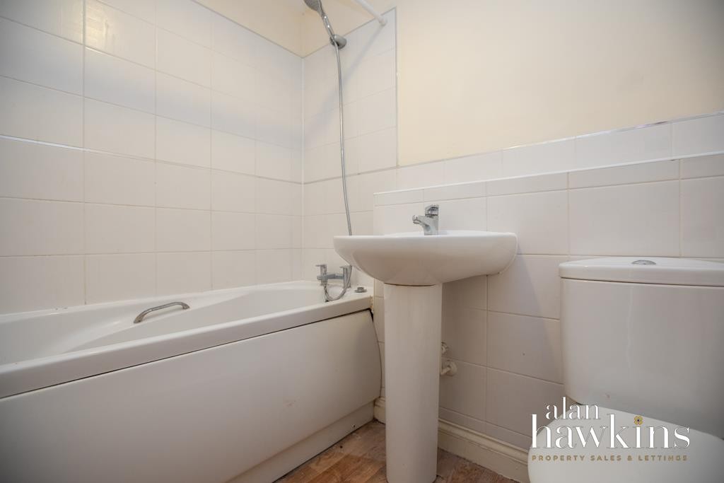 Images for Horsham Road, Swindon EAID:11742 BID:1