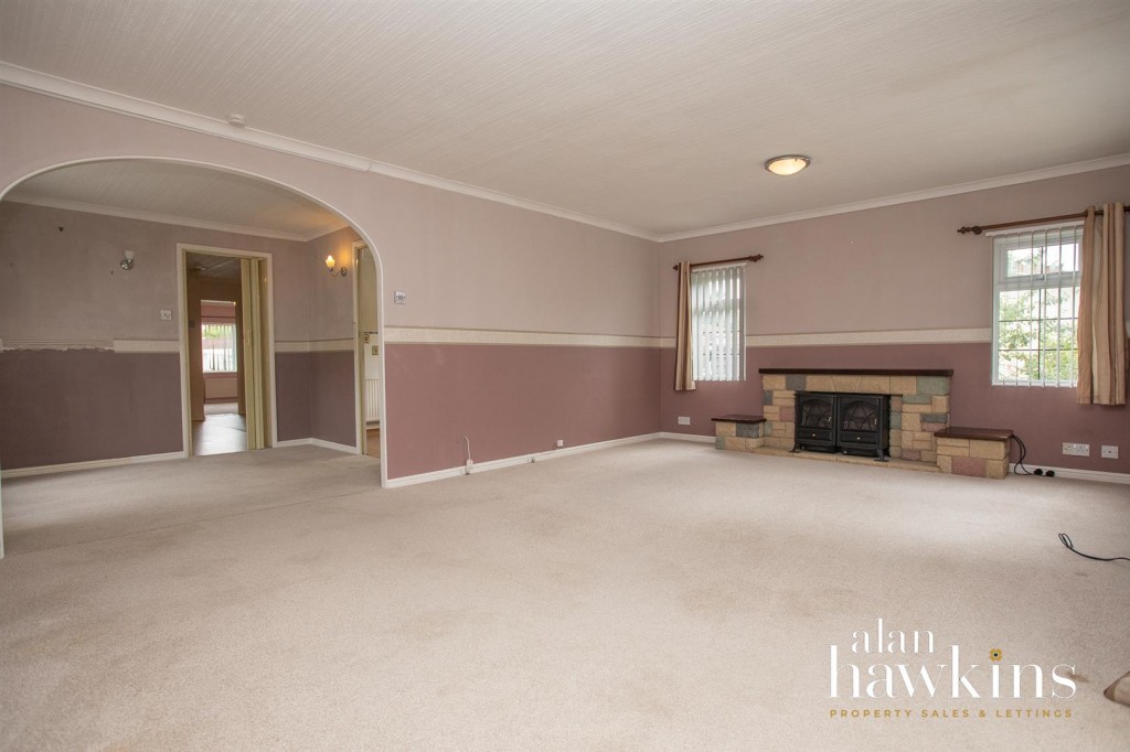Images for Lillybrook Estate, Lyneham, Chippenham EAID:11742 BID:1