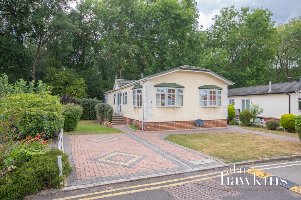 Images for Lydiard Residential Park, Hook Street, Royal Wootton Bassett EAID:11742 BID:1