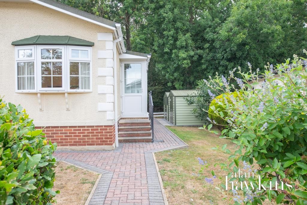 Images for Lydiard Residential Park, Hook Street, Royal Wootton Bassett EAID:11742 BID:1