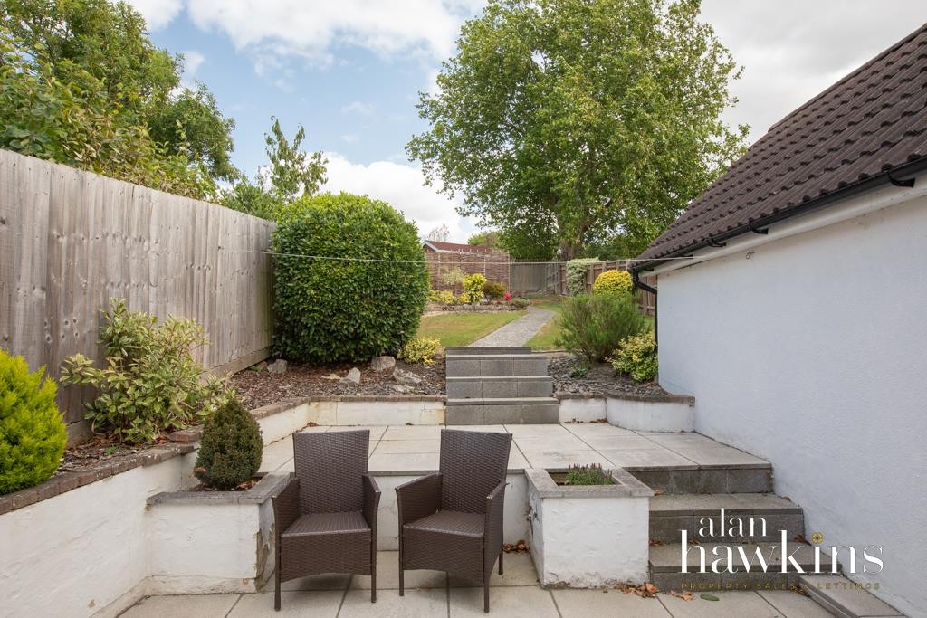 Images for Nore Marsh Road, Royal Wootton Bassett EAID:11742 BID:1