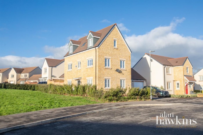 View Full Details for Evening Star, Royal Wootton Bassett - EAID:11742, BID:1