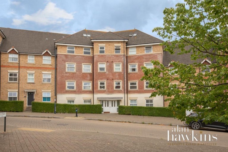 Marbeck Close, Redhouse, Swindon